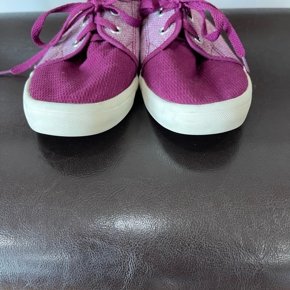 Converse All Stars removable insoles shoes in a size women’s 9 men’s 7.5 - Picture 8 of 17